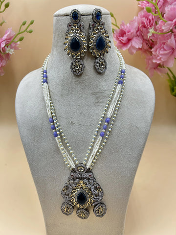 Jadau Kundan Necklase Set