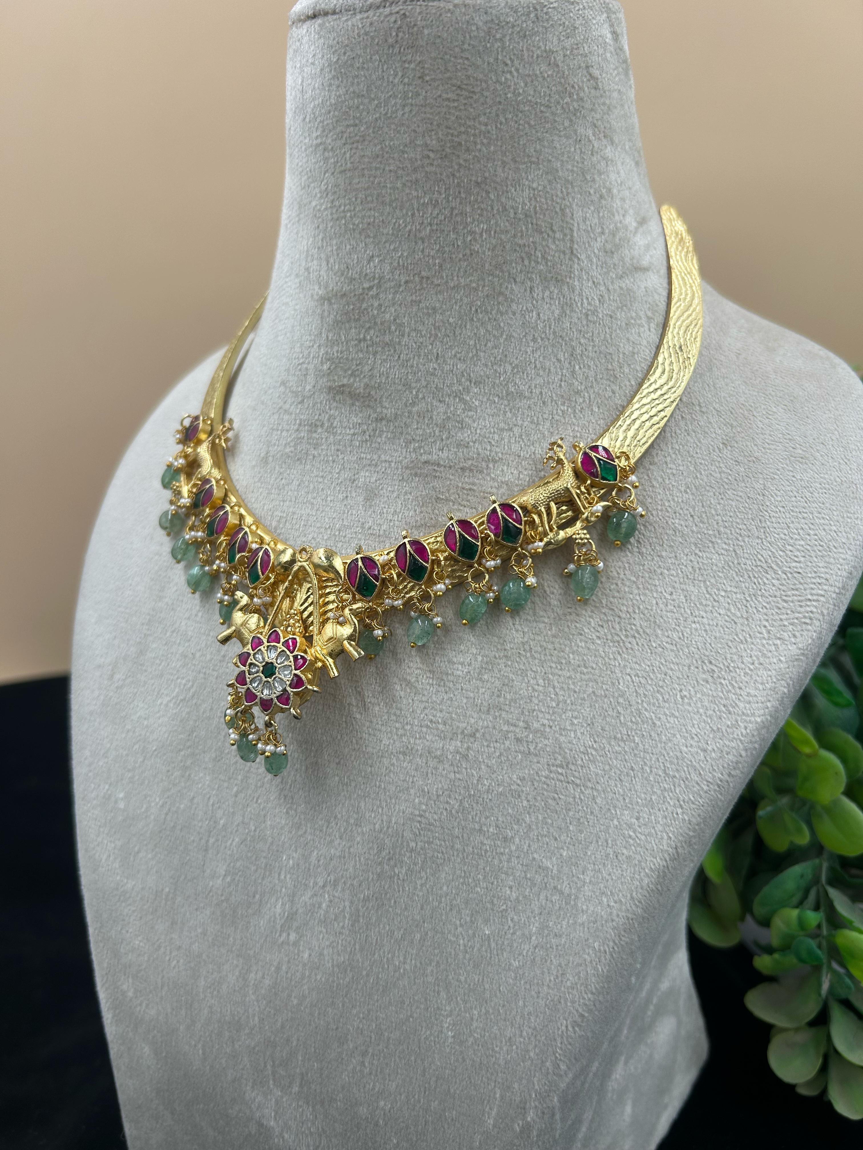 Choker Set Haram