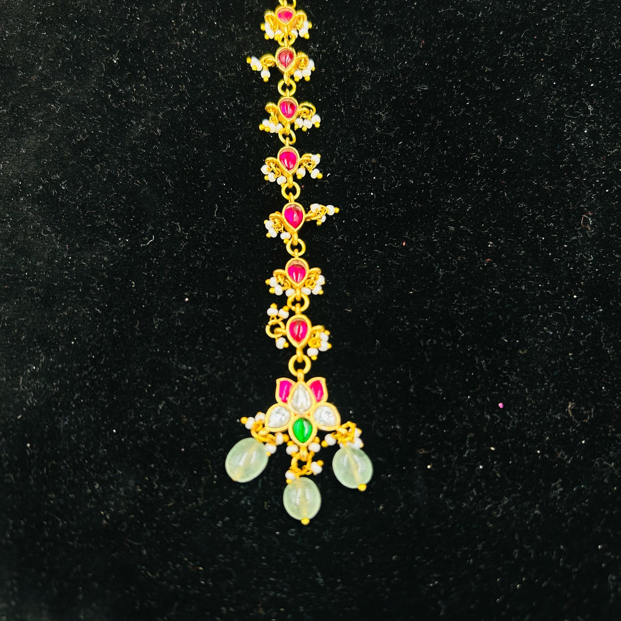 Trikon Mang Tika Set