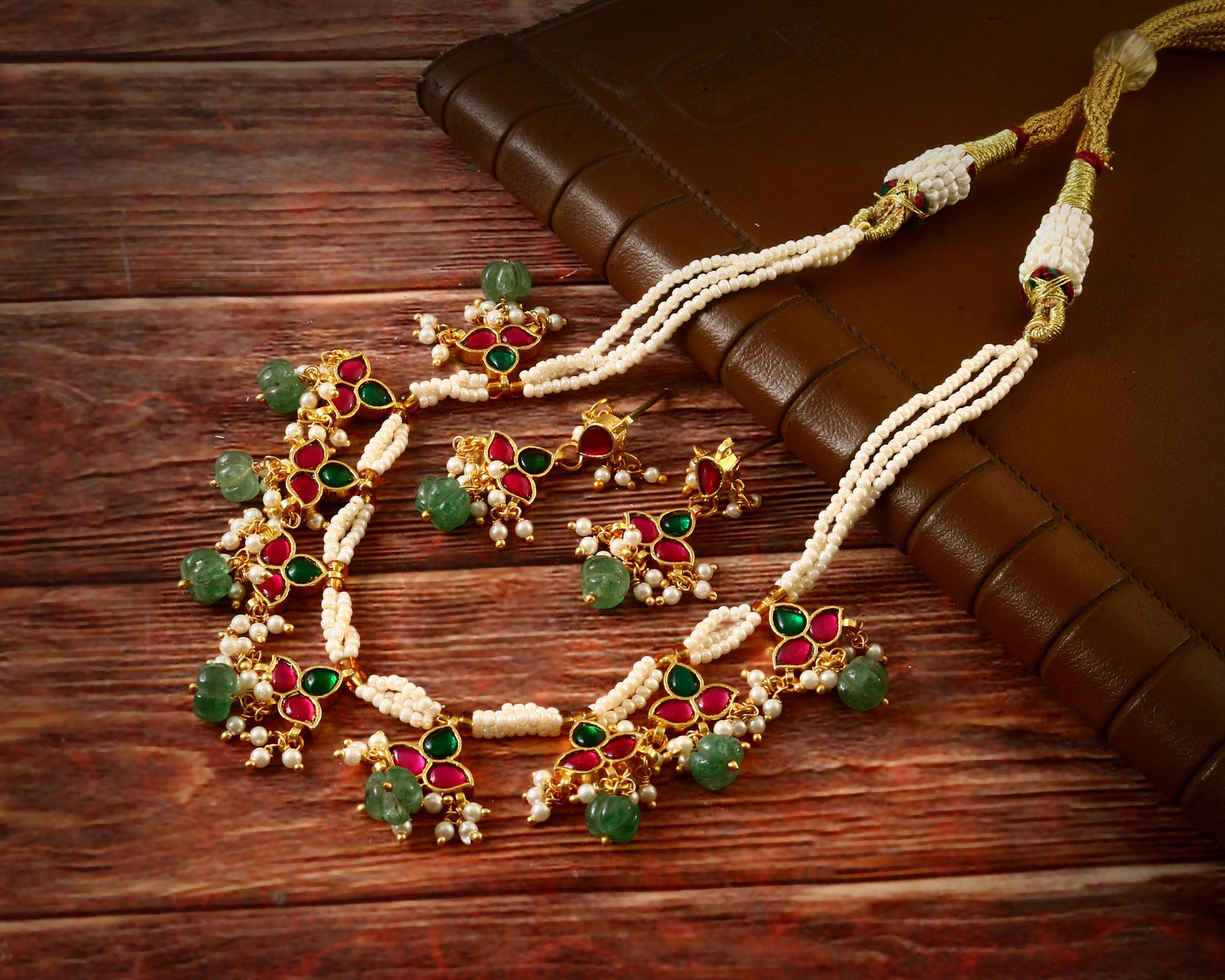 Jadau Kundan Necklace