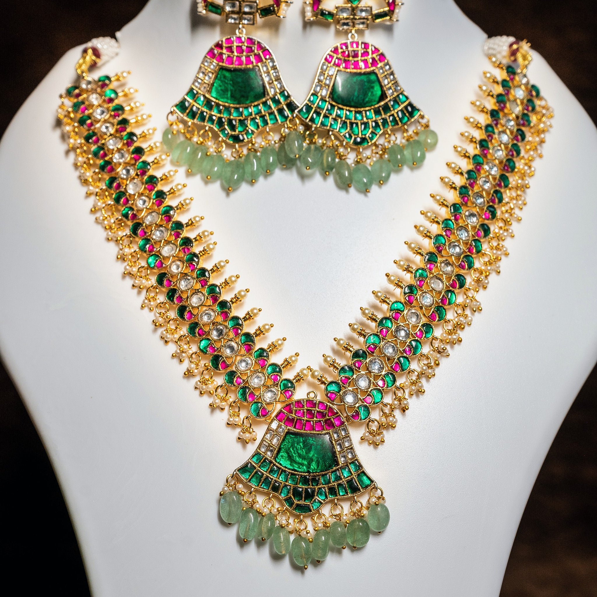 Jadau Kundan Necklace Set
