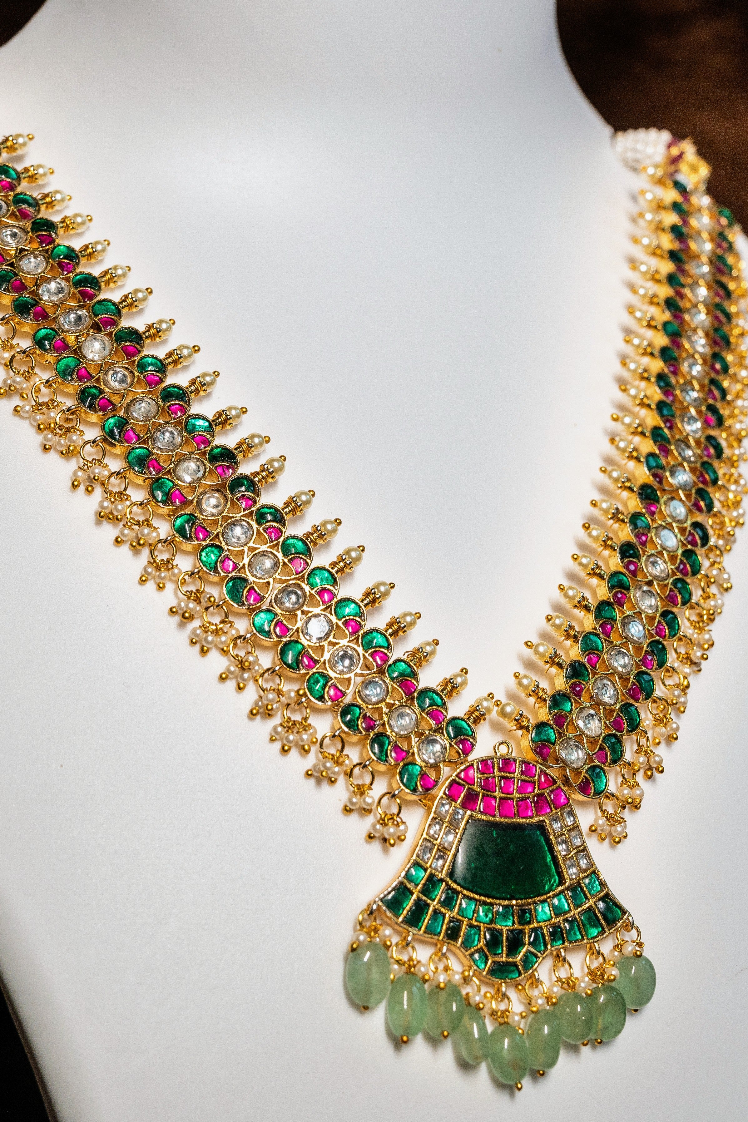 Jadau Kundan Necklace Set