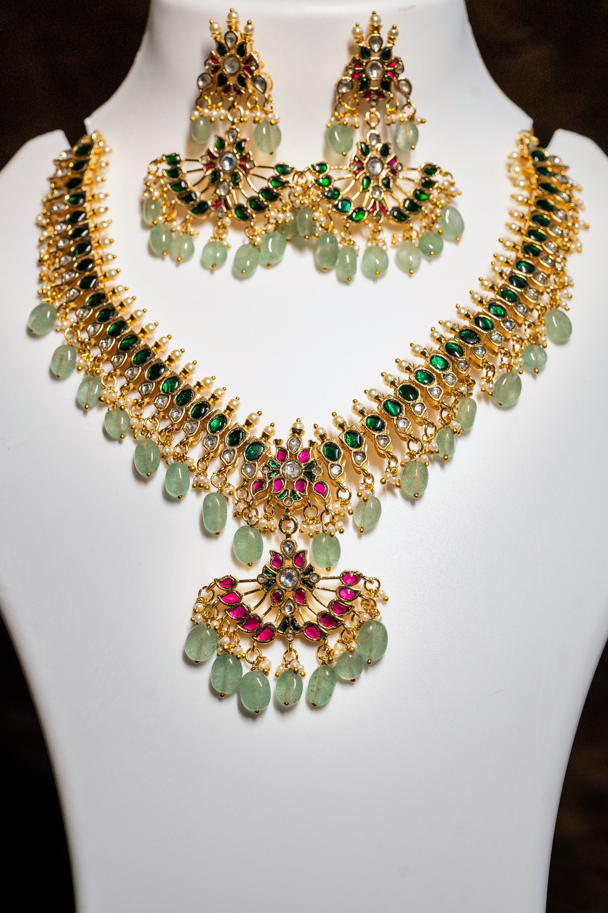 Jadau Kundan Necklace Set With Emerald