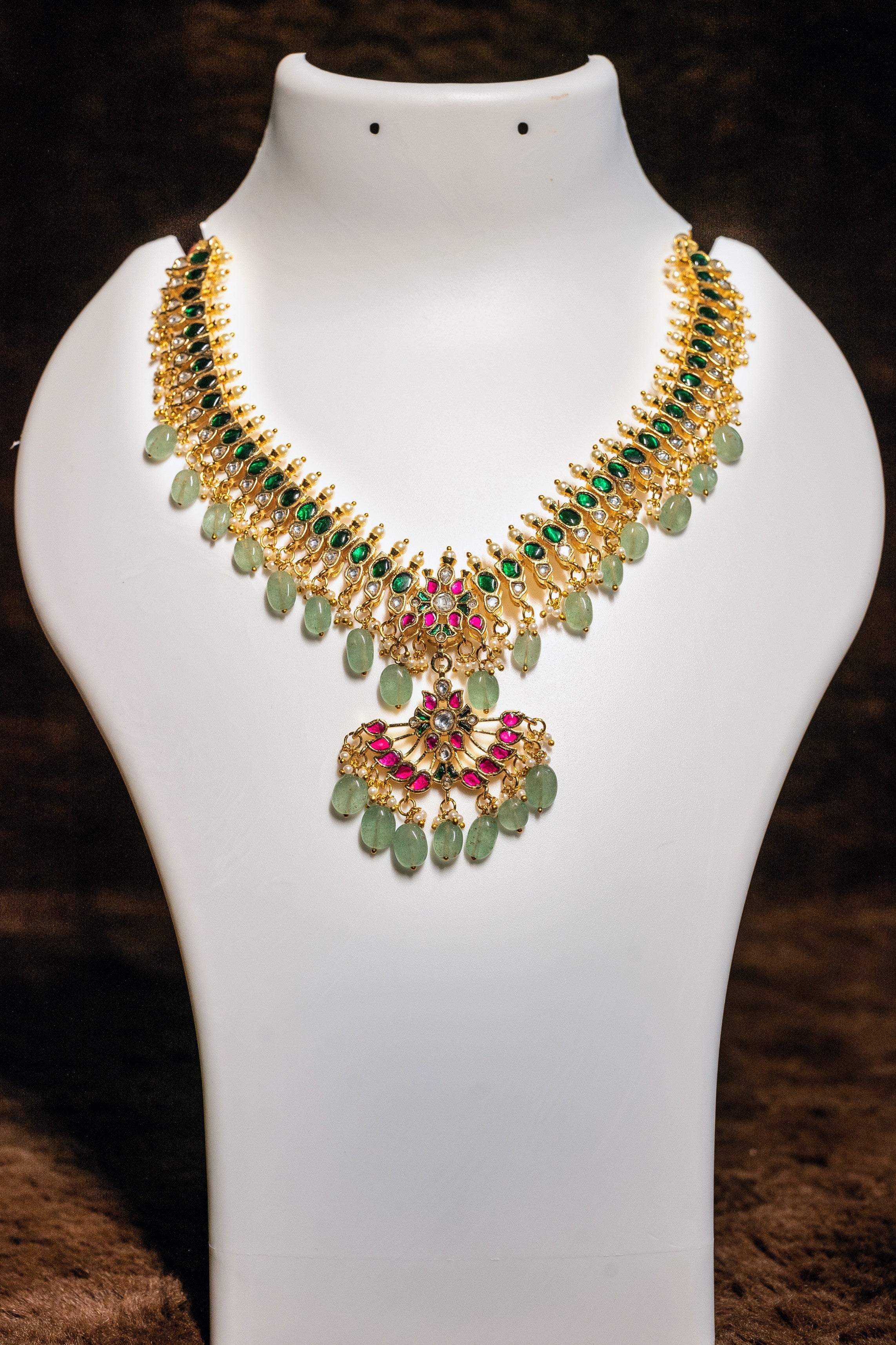 Jadau Kundan Necklace Set With Emerald