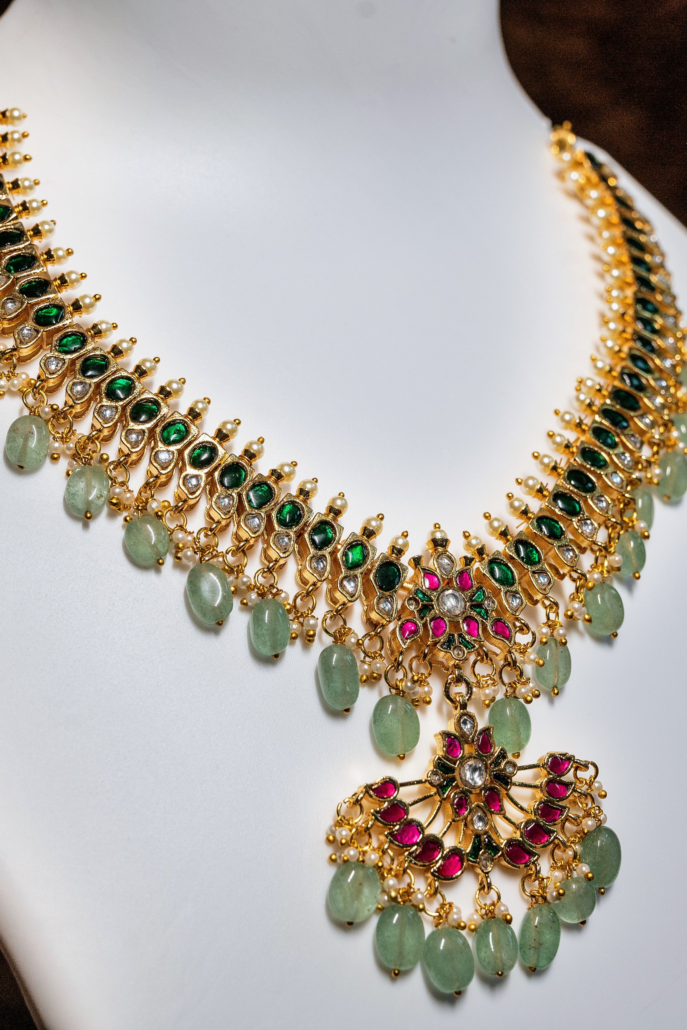 Jadau Kundan Necklace Set With Emerald