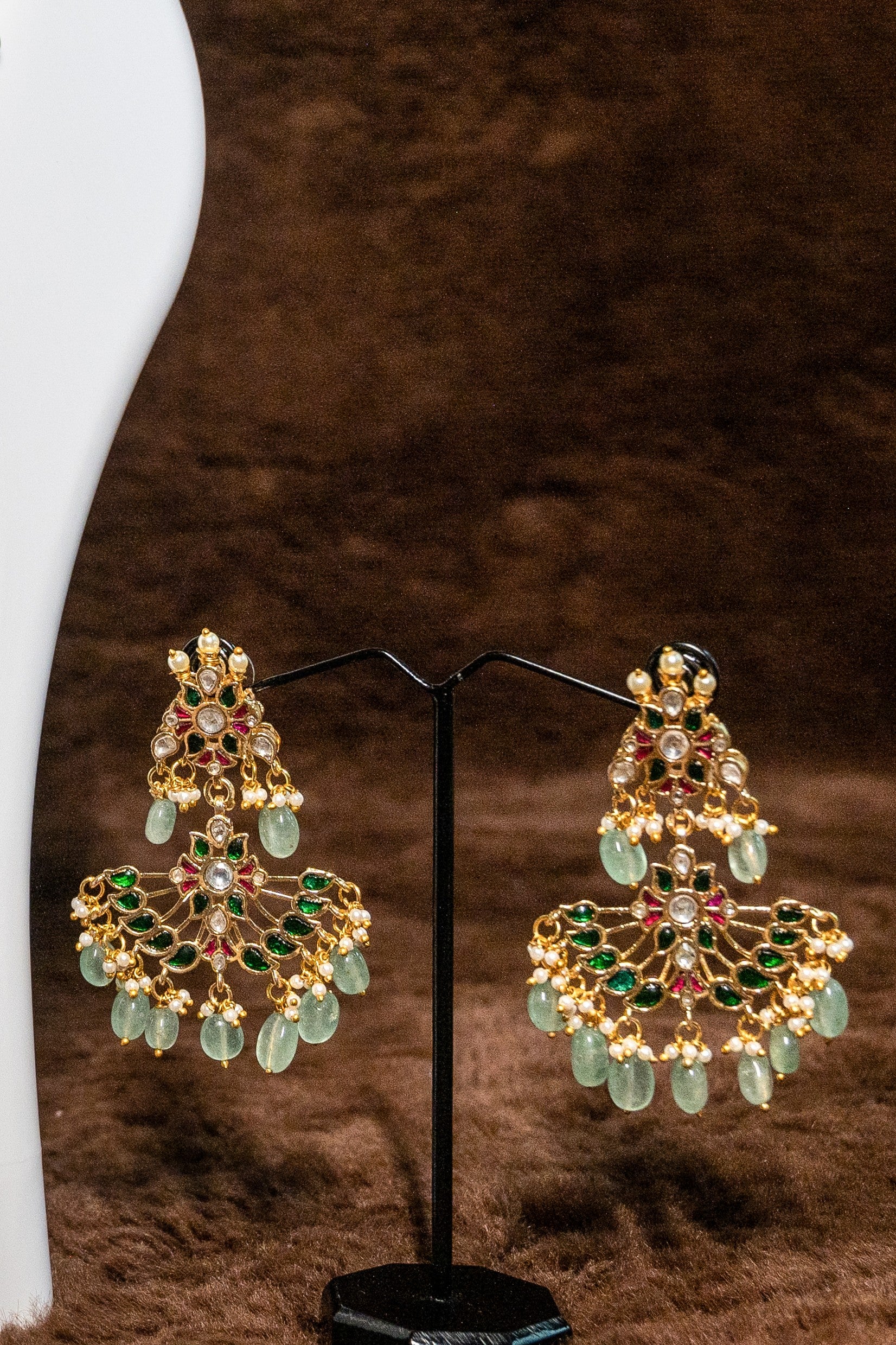 Jadau Kundan Necklace Set With Emerald