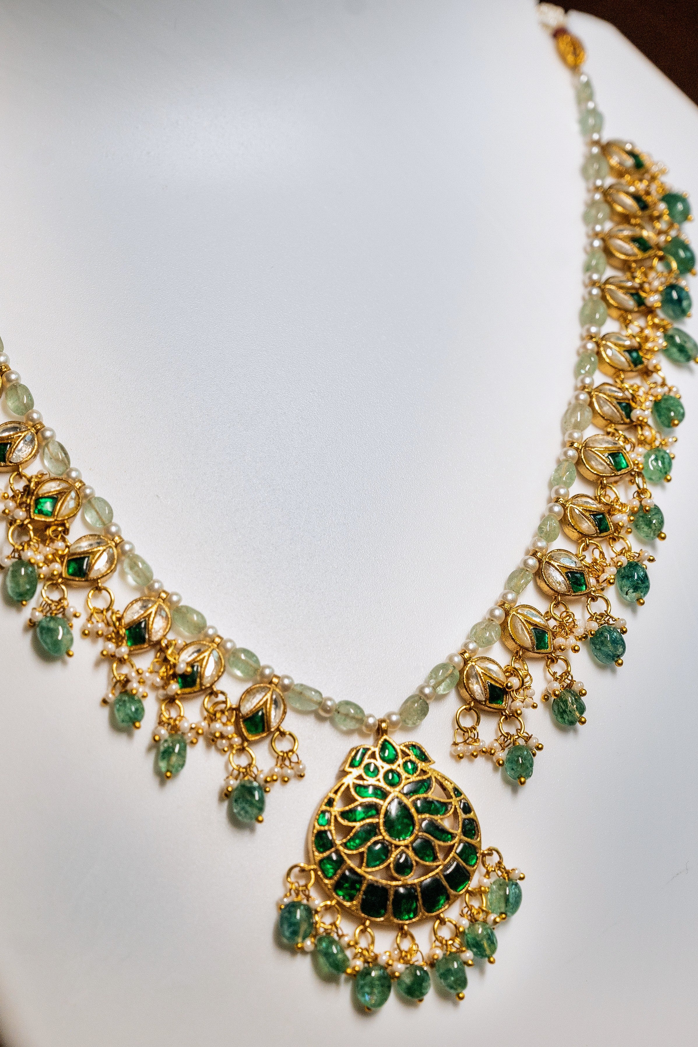 Jadau Kundan Necklace Set