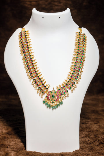 Jadau Kundan Necklace Set