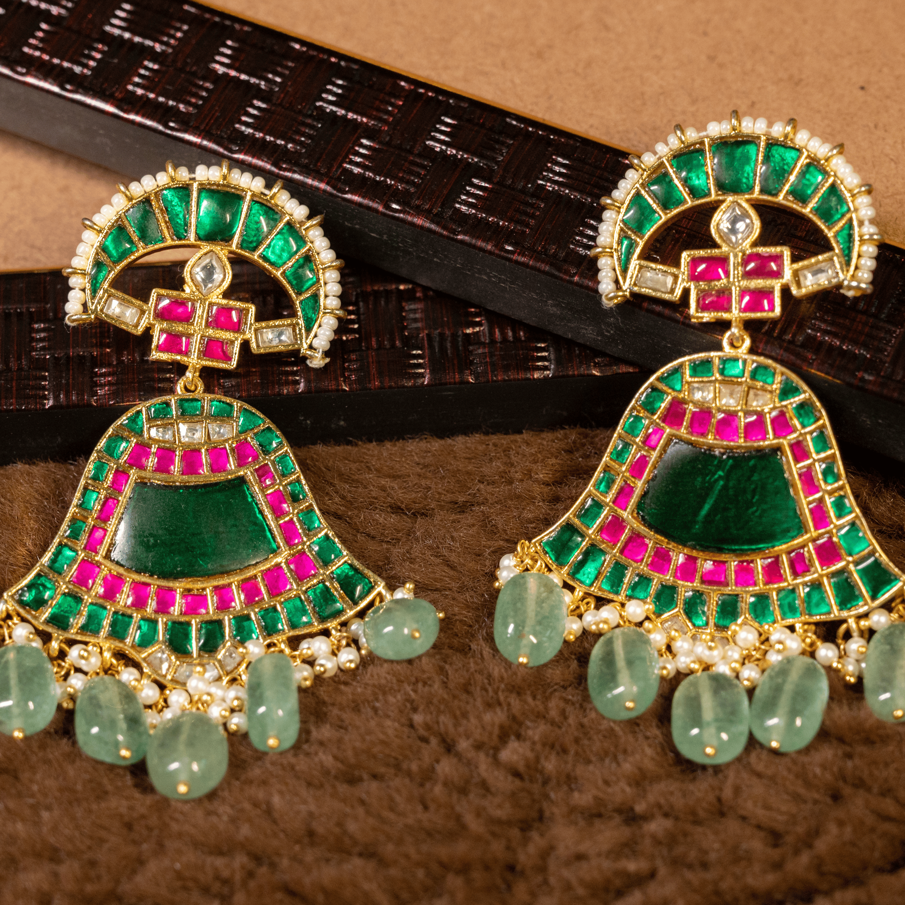 Liverook Shining Diva Women Chandelier Earrings