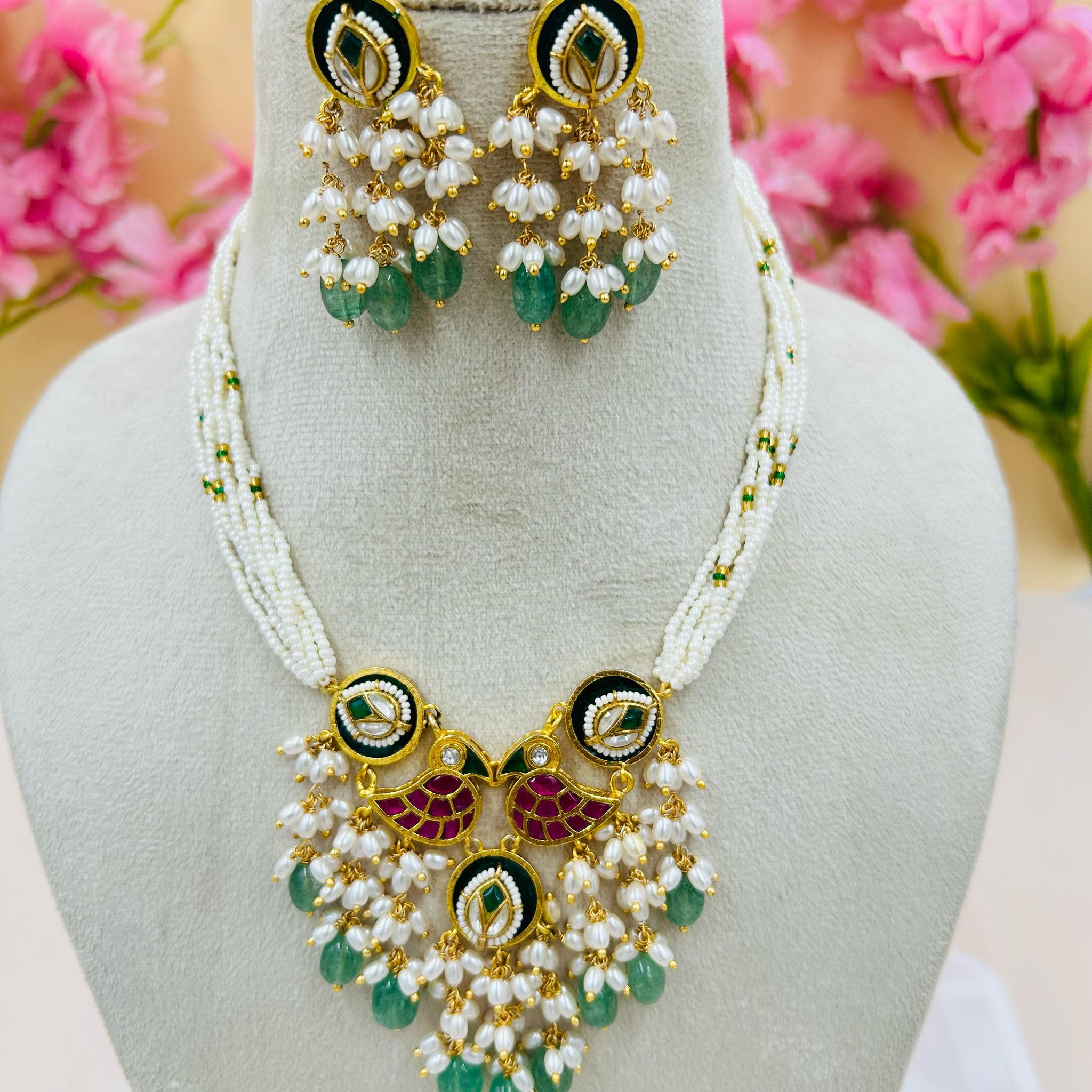 Jadau Kundan Necklace Set
