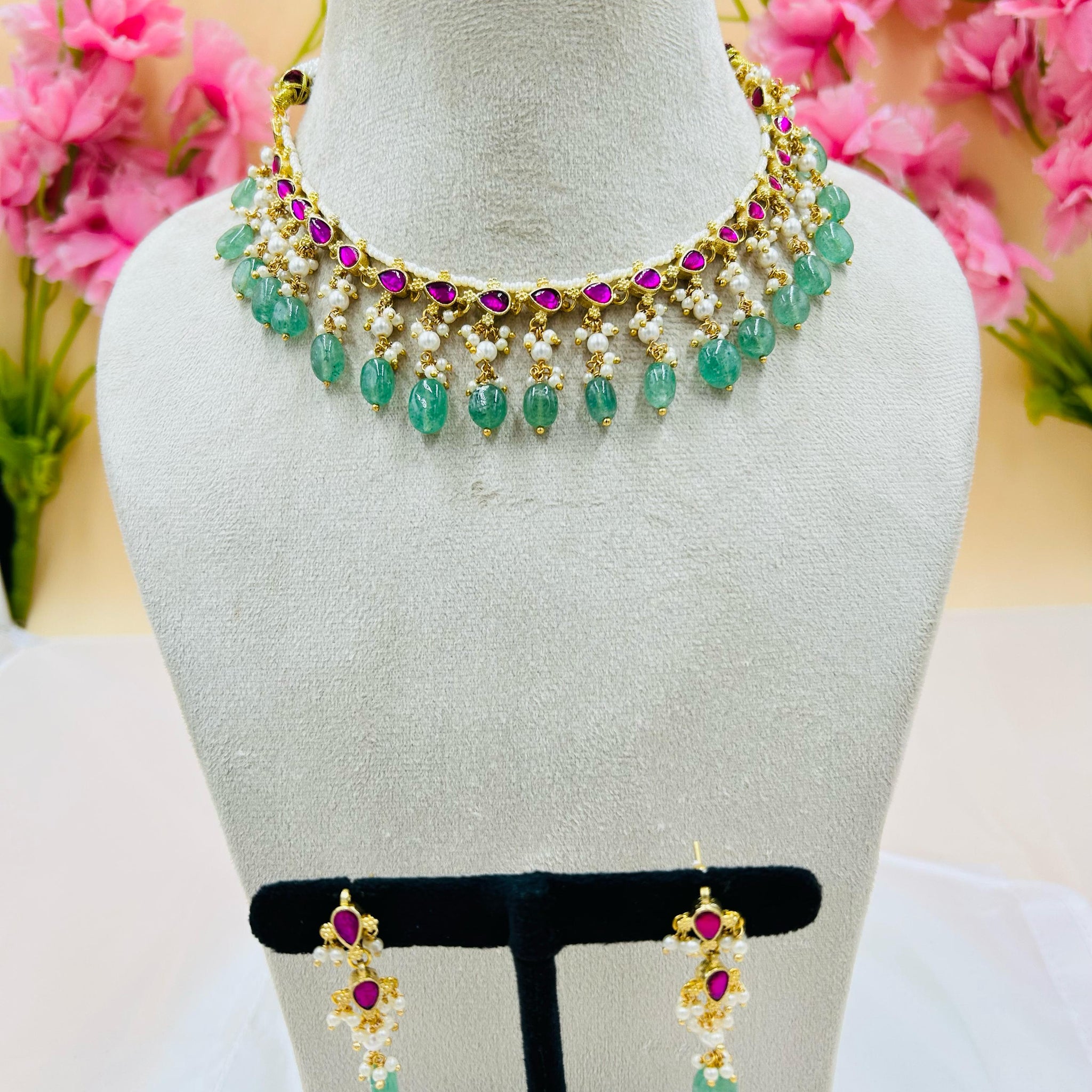 White Moti Jadau Kundan Necklace Set With Emerlad and Earnings
